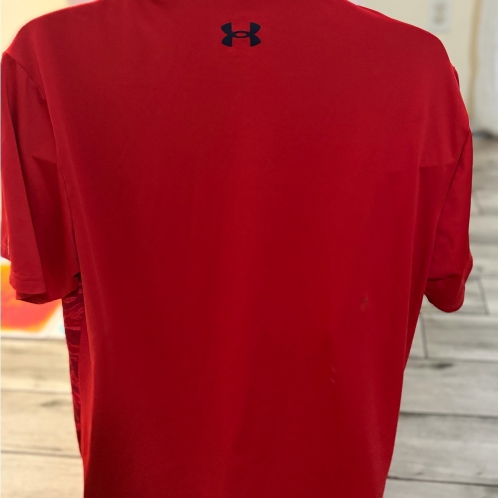 Men’s pre owned Under Armour size L large loose Freedom camo polo shirt . - Picture 5 of 5